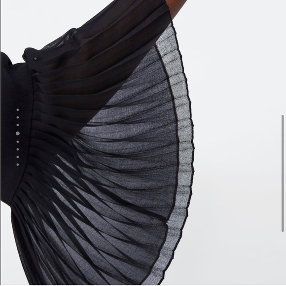 Zara Black Pleated Mini Dress/Blouse - Size Small - Picture 4 of 11